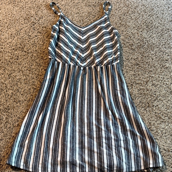Universal Thread Dresses & Skirts - Universal Thread Black and White Striped Top